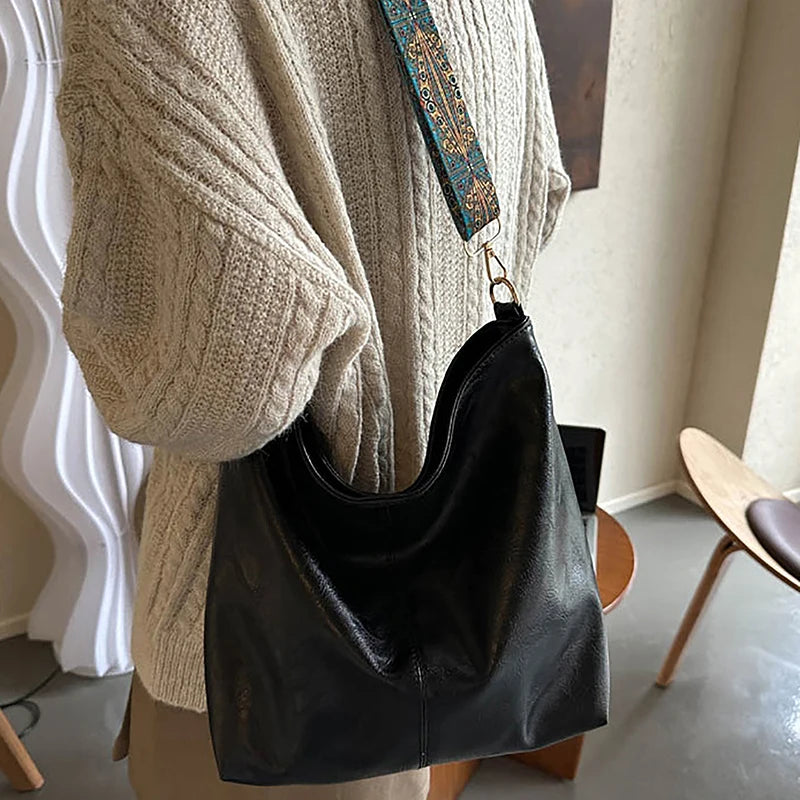 Geometric-Strap Crossbody Bag - view 2