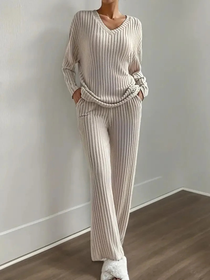 Ribbed Knit V-Neck Loungewear Set - view 5