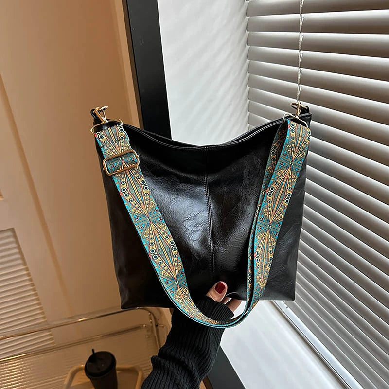 Geometric-Strap Crossbody Bag - view 5