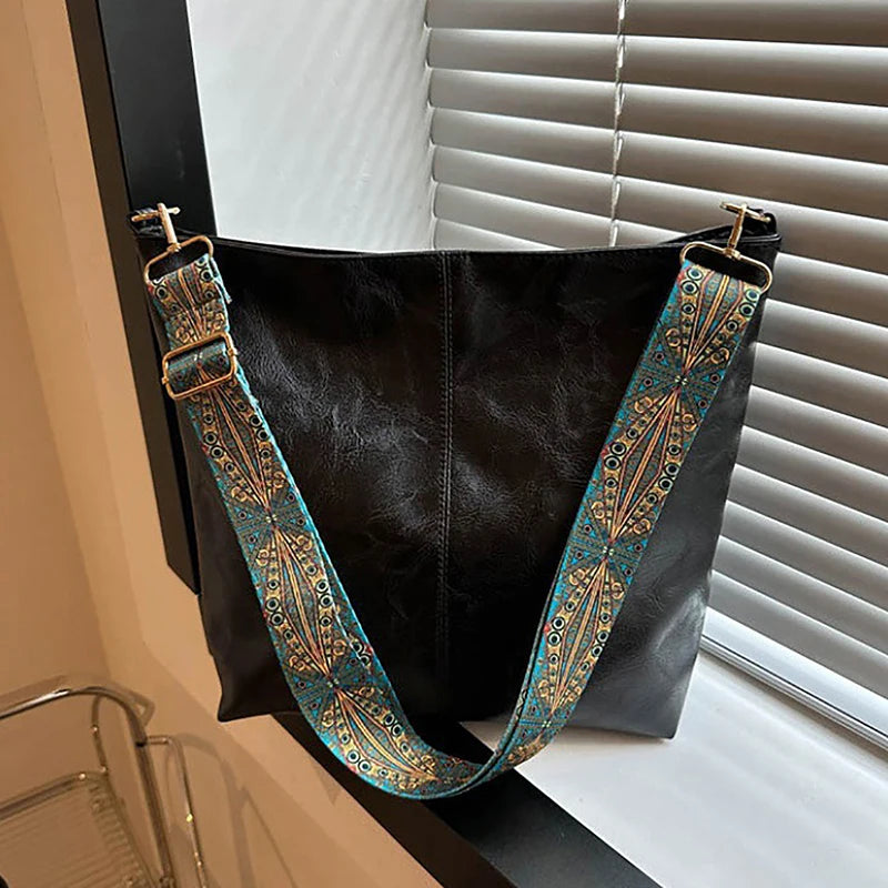 Geometric-Strap Crossbody Bag - view 9