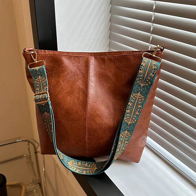 Geometric-Strap Crossbody Bag - view 10